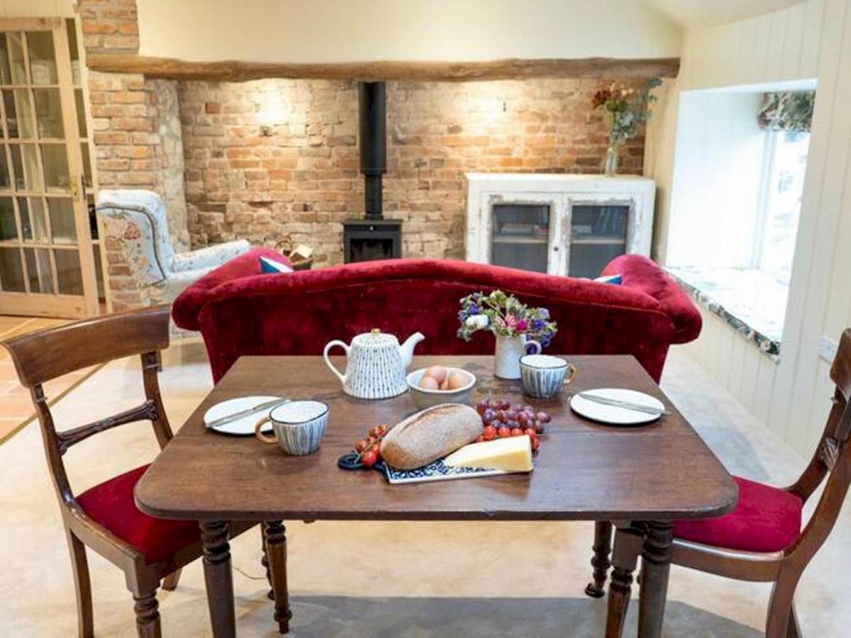 Pass The Keys Goose Feather Barn, Wedmore Luxury Cottage For Two Exterior foto